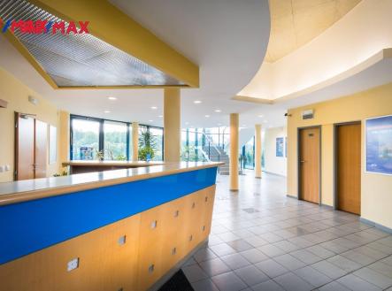 recepce | Prodej - skladovací prostor, 2 325 m²