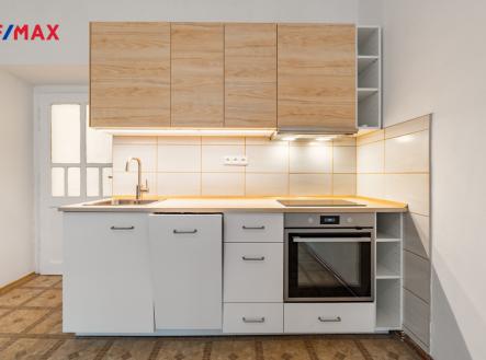 003.jpg | Pronájem bytu, 2+kk, 65 m²