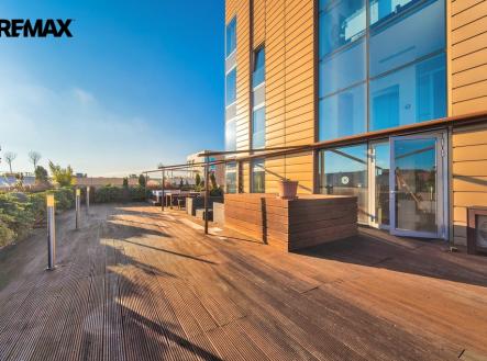 byty-korunni-2-100-1.jpg | Prodej bytu, 4+kk, 328 m²