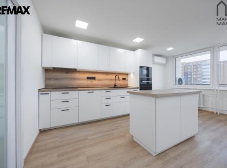 01.jpg | Prodej bytu, 3+kk, 82 m²