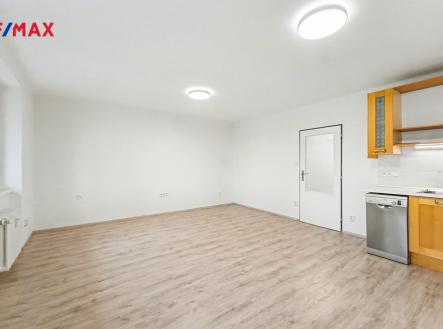 byt-uhrineves-10.jpg | Prodej bytu, 3+kk, 75 m²