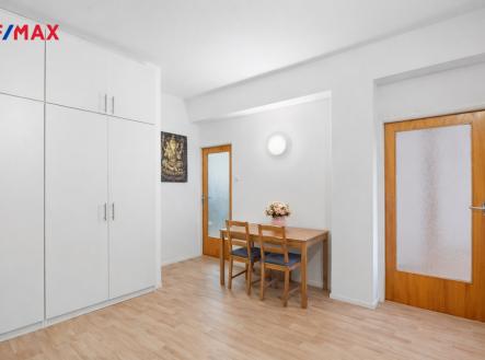 chatgpt-image-4.2.2026-12-02-58.png | Prodej bytu, 2+1, 73 m²