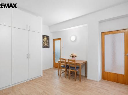 chatgpt-image-4.2.2026-12-02-58.png | Prodej bytu, 2+1, 73 m²