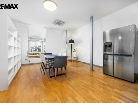 jidelna.jpg | Pronájem bytu, atypický, 146 m²