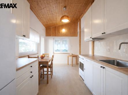 file-00000000e504724381ea0610821946fc.png | Prodej - chata/rekreační objekt, 71 m²