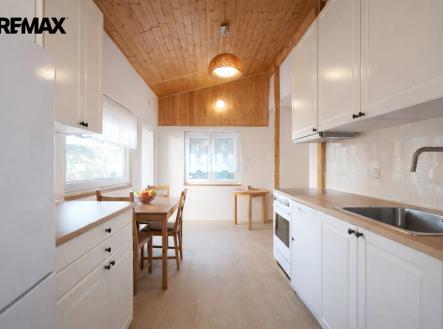 file-00000000e504724381ea0610821946fc.png | Prodej - chata/rekreační objekt, 71 m²