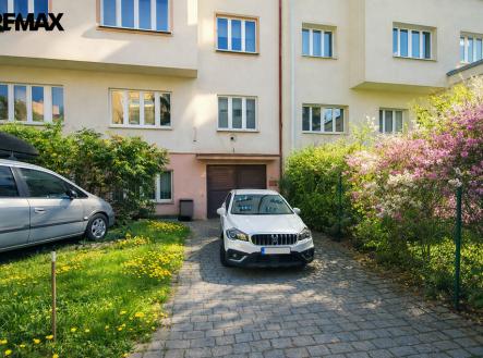 chatgpt-image-26.3.2026-22-33-47.png | Prodej - malý objekt/garáž