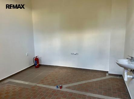 img-5563.jpeg | Pronájem - obchodní prostor, 40 m²