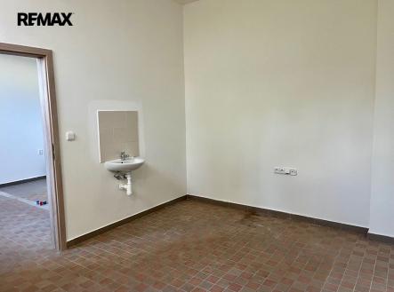 img-5560.jpeg | Pronájem - obchodní prostor, 40 m²