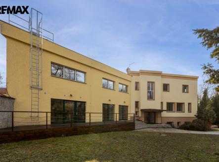 1dsc05767-enhanced-nr.jpg | Prodej - dům/vila, 675 m²