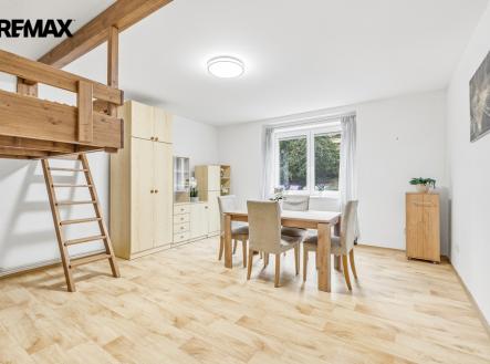 Pronájem bytu, 1+1, 34 m² obrázek