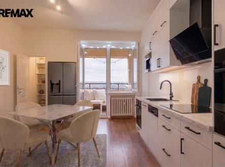 Prodej bytu, 2+1, 93 m² obrázek