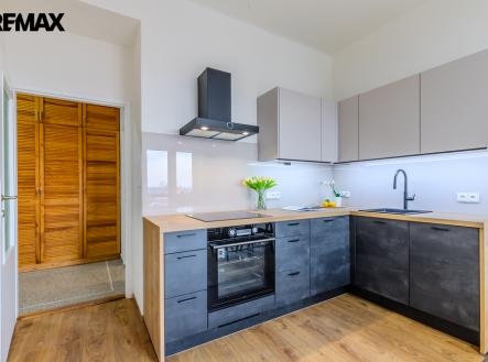 04stromka-01.jpg | Prodej bytu, 2+kk, 60 m²