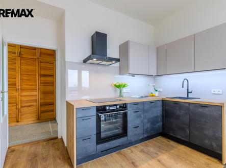 04stromka-01.jpg | Prodej bytu, 2+kk, 60 m²