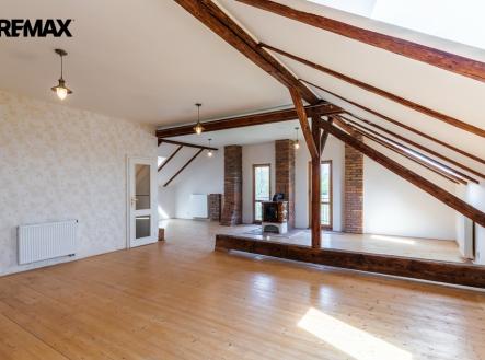 01b.jpg | Prodej - obchodní prostor, 403 m²