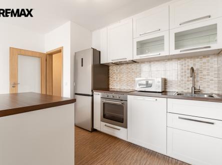 marova-13.jpg | Pronájem bytu, 2+kk, 65 m²