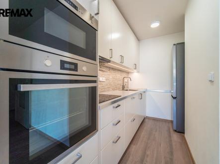 blatenska-19-10.jpg | Pronájem bytu, 2+kk, 45 m²