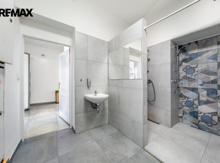 holesovice03.jpg | Prodej - obchodní prostor, 225 m²