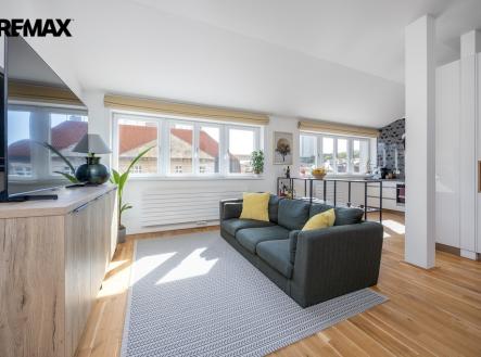 Obývací pokoj s jídelnou | Prodej bytu, 3+kk, 81 m²