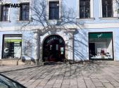 Pronájem - obchodní prostor, 61 m²