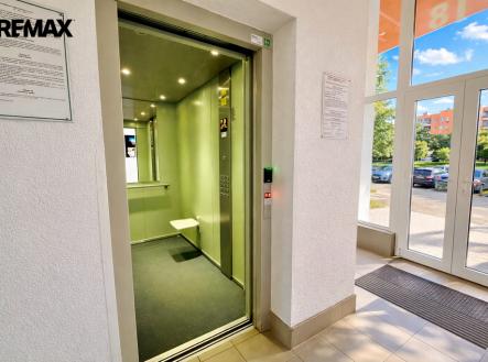 výtah | Pronájem bytu, 3+1, 73 m²