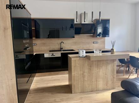 img-7687.jpeg | Pronájem bytu, 3+kk, 87 m²