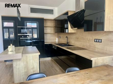 img-8045.jpeg | Pronájem bytu, 3+kk, 87 m²