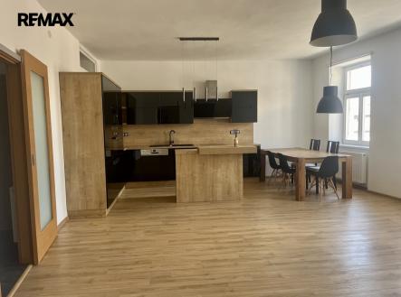 img-8042.jpeg | Pronájem bytu, 3+kk, 87 m²