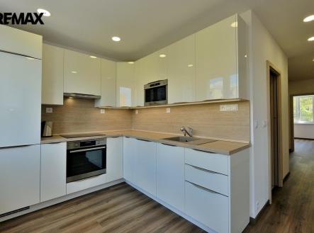 fxe30033.jpg | Pronájem bytu, 3+1, 77 m²