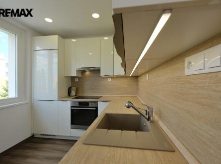 fxe30040.jpg | Pronájem bytu, 3+1, 77 m²