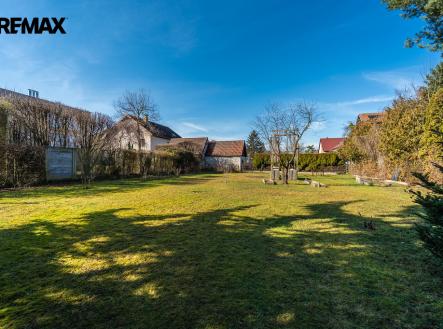 rd-ujezd-pilovska-25.jpg | Prodej - pozemek pro bydlení, 1 696 m²