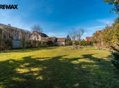 Prodej - pozemek pro bydlení, 1 696 m²