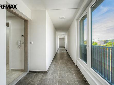 byt-tesla-hloubetin-12.jpg | Pronájem bytu, 1+kk, 41 m²