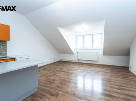 mh7-4035.jpg | Pronájem bytu, 1+kk, 30 m²