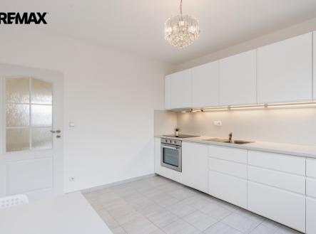 a7404162.jpg | Pronájem bytu, 3+1, 85 m²