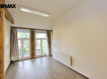 fxe30129.jpg | Pronájem - kanceláře, 46 m²