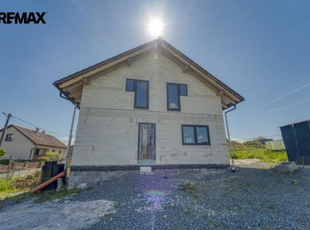 aktuální stav | Prodej - dům/vila, 153 m²