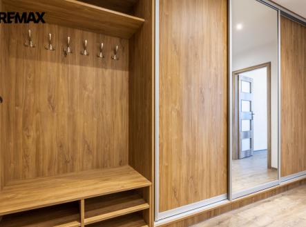 Předsíň | Pronájem bytu, 2+kk, 46 m²