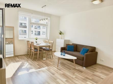 004-2.jpeg | Pronájem bytu, 2+kk, 54 m²