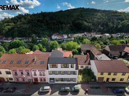 Rodinný / bytový dům Kuřim, Tyršova | Prodej - nájemní dům, 350 m²