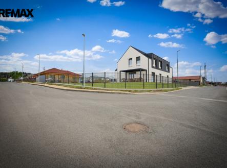 kopie-souboru-remax-dobrovice-03-1.jpg | Prodej - dům/vila, 122 m²