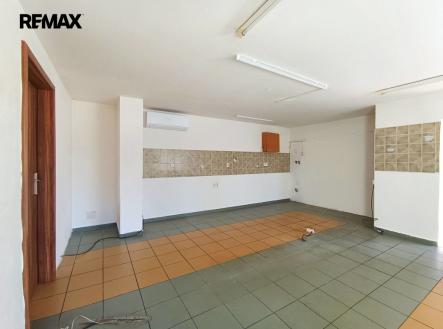 1716193061998.jpeg | Pronájem - obchodní prostor, 55 m²