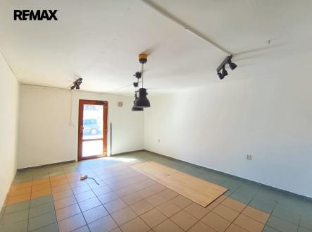 1716192985549.jpeg | Pronájem - obchodní prostor, 55 m²