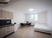 Pronájem bytu, 1+kk, 27 m²