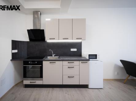 Kuchyňský kout | Pronájem bytu, 1+kk, 27 m²