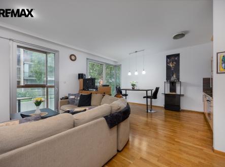 Obývací pokoj s kuchyňským koutem | Prodej bytu, 3+kk, 87 m²