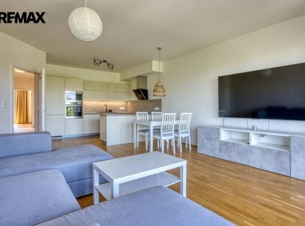 Obývací pokoj s kuchyňským koutem | Pronájem bytu, 4+kk, 114 m²