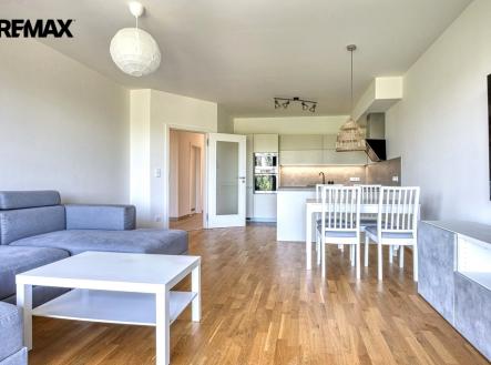 Obývací pokoj s kuchyňským koutem | Pronájem bytu, 4+kk, 114 m²
