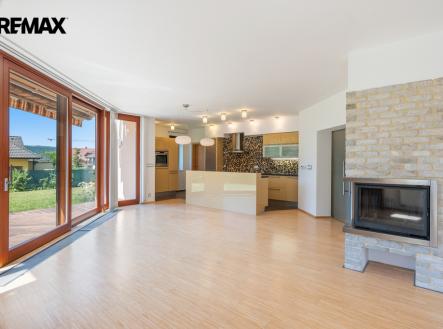 a7405909.jpg | Prodej - dům/vila, 241 m²