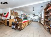 Pronájem - obchodní prostor, 62 m²
